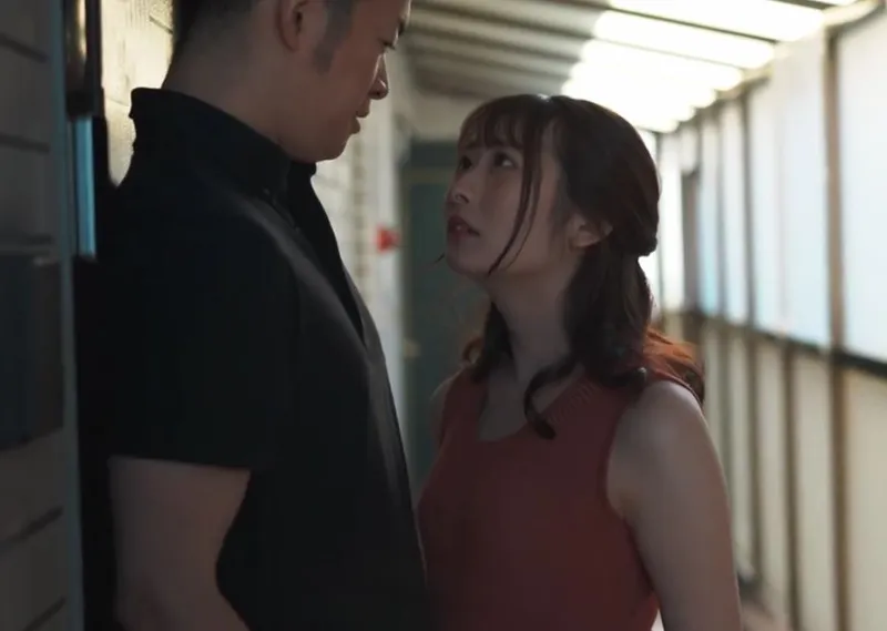 Vợ yêu mang thai, tôi bị gợi cảm bởi vợ nhà sát bên thường ở nhà một mình